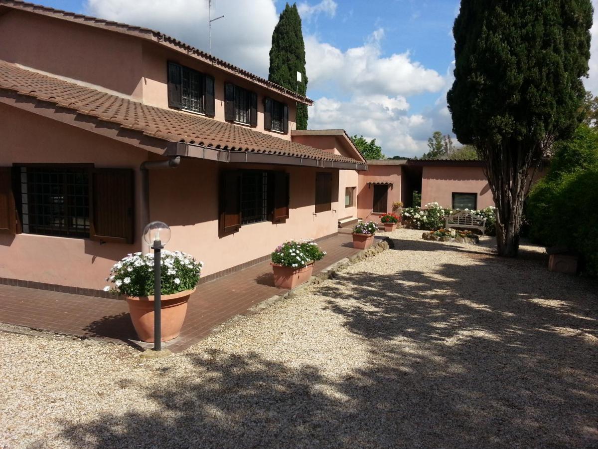 Villa di Christian e Michelle Roma Esterno foto