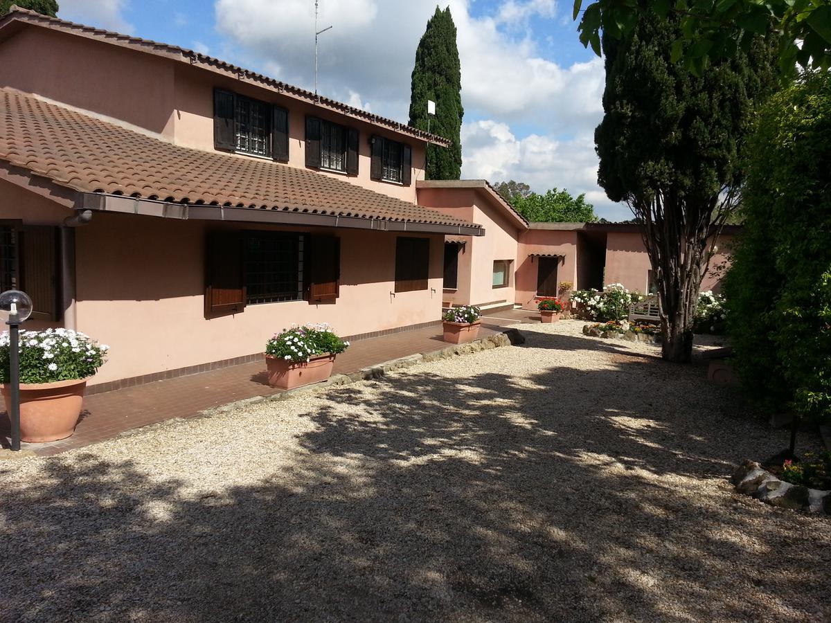 Villa di Christian e Michelle Roma Esterno foto